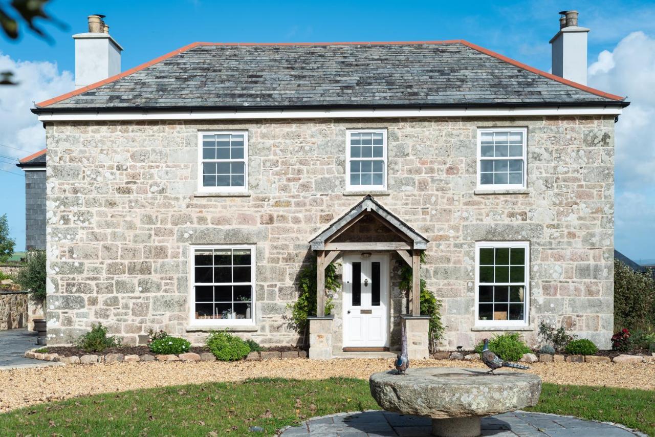 Trevidgeowe Farmhouse Bed & Breakfast Bodmin Exterior photo